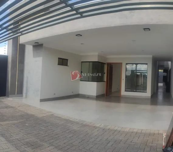 Casa à venda em Maringá, Parque Industrial 200, com 3 quartos, com 180 m²
