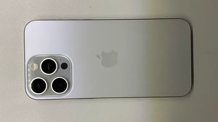 iPhone 15 pro Max 256 G Branco