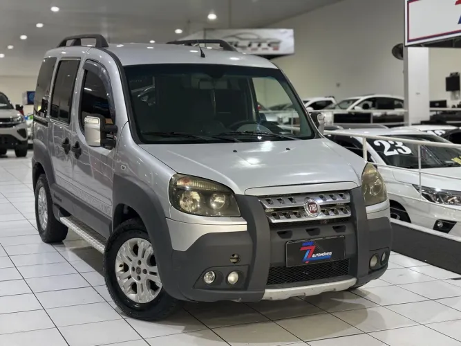 Fiat Doblo Adv. Xingu Locker 1.8 Flex 16V 5P 2013