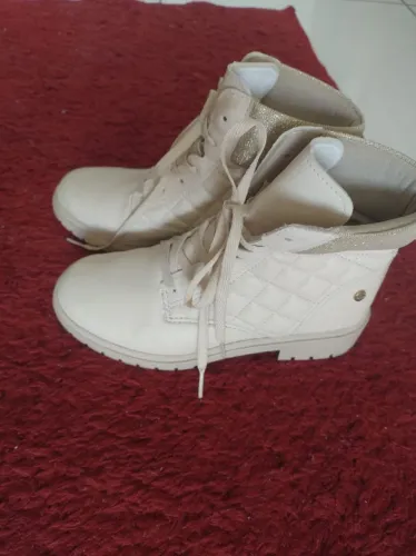 Bota infantil linda número 33