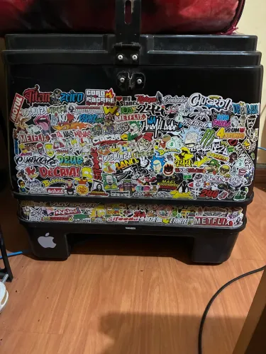 Vendo bau 108 litros com suporte para cg 160!!