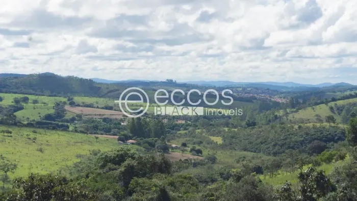 Fazenda à venda, 6 quartos, 3 suítes, 4 vagas, Zona Rural - Passa Tempo/MG