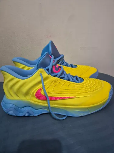 giannis immortality 4<br>N° 44 / 12 us<br>Novo / sem box<br>R$ 450,00