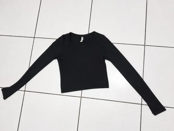 Blusa Feminina Manga Longa Preta | Básica | Tam. P/M