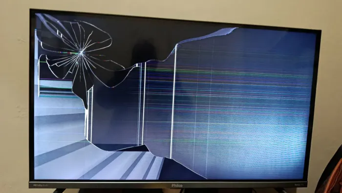 TV Phillips RoKu 32 com Defeito