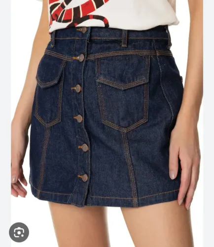 Short saia jeans farm, nunca usado.