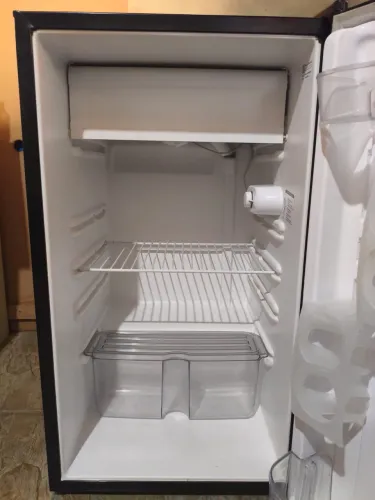 Vendo frigobar 