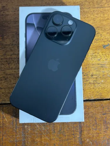 Vende-se iPhone 16 pro 256gb