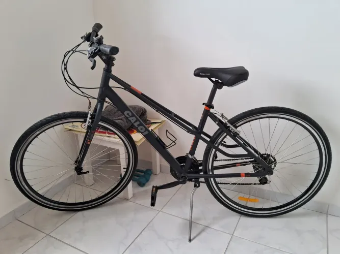 Bicicleta Caloi Urban 700 c/ 21 marchas