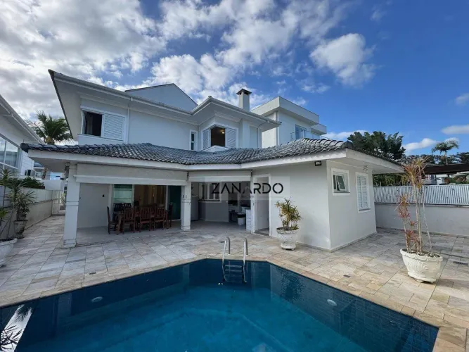 Casa a venda no condomínio Hanga Roa