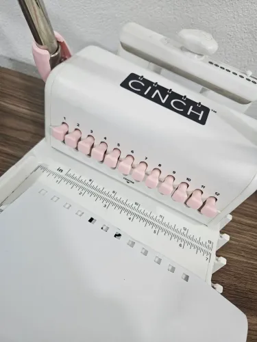 Encadernadora The Cinch, Furo Quadrado