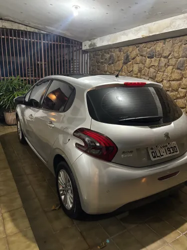 Peugeot 208 Allure 1.2 Flex 12V 5P Mec. 2018