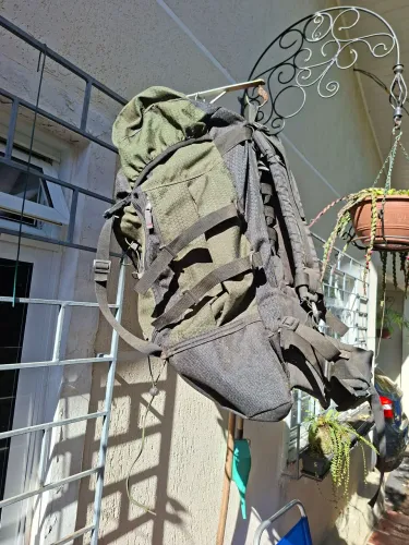 Mochila trilhas e rumos 75 litros