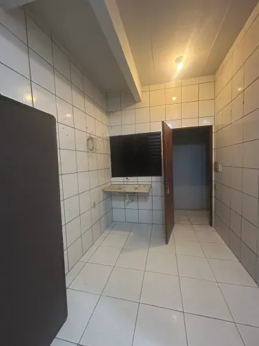Kitnet com banheiro em são miguel paulista INCLUSO ÁGUA, LUZ E INTERNET