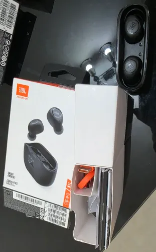 FONE JBL wave buds bom estado