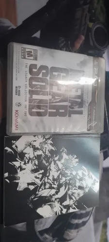 METAL GEAR SOLID THE LEGACY COLLECTION 1987-2012 com ART BOOK