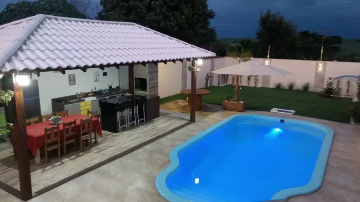 Casa à Venda com 3 quartos, 1 suíte , 5 vagas e 270m² R$ 1.480,00 - JD Andrade