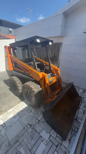     Bobcat Case Motor Cummins Restaurada
