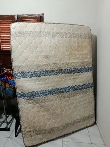 Colchão de casal 