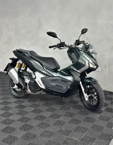 ADV 2024 verde novíssima