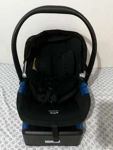 Bebê conforto com suporte para carro Burigotto