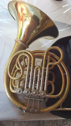 Trompa Hans Hoyer 801