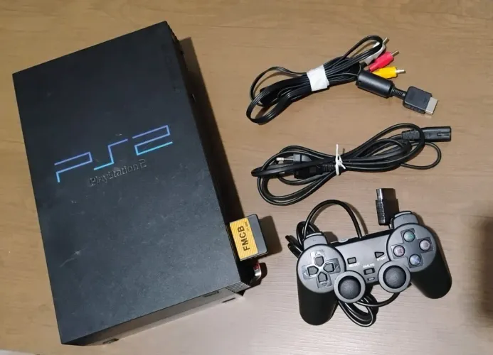 ? PLAYSTATION 2 FAT + 40 JOGOS - R$450