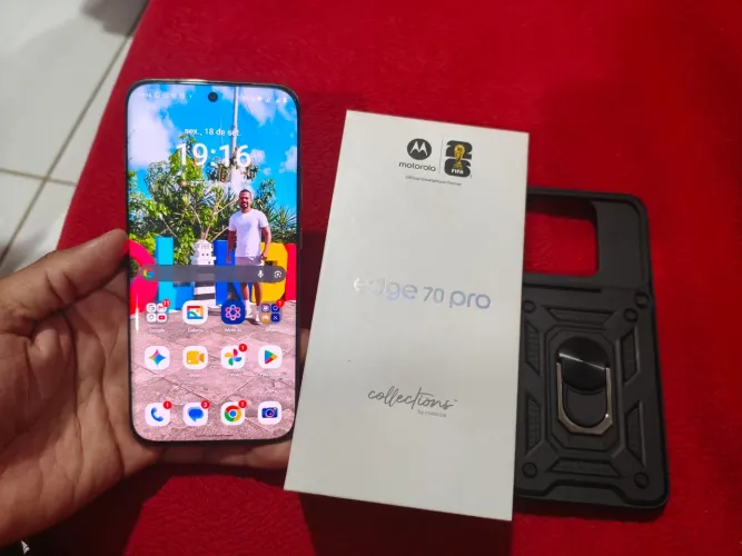 Motorola Edge 70 Pro 12/512GB
