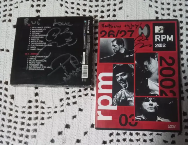 CD duplo e DVD da banda RPM com autógrafos