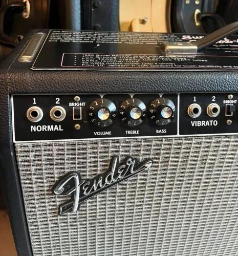 Amplificador Fender Super Reverb 65