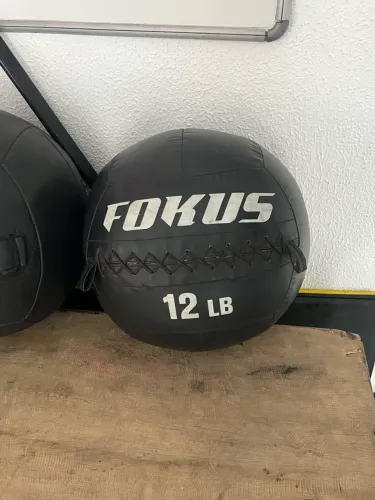 Bola Fokus 12 libras