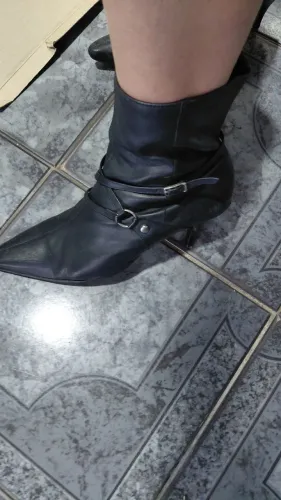Bota Lia Line cano curto n°37