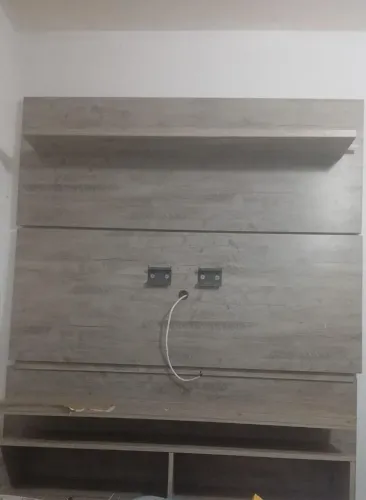 Rack , em bom estado porém com um pequeno detalhe de acabamento!