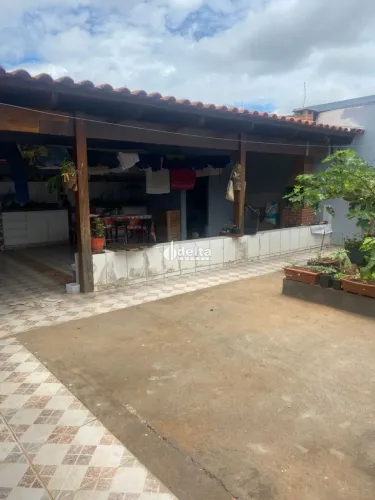 Casa residencial com 3 quartos sendo 1 suíte disponível para venda no bairro Minas Gerais