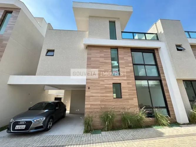 Sobrado com 3 Quartos, 1 Suíte, 143M², à Venda por R$ 1.300.000,00 - Santa Felicidade, Cur