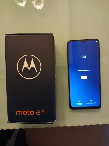 Smartphone Moto e22 usado em ótimo estado!