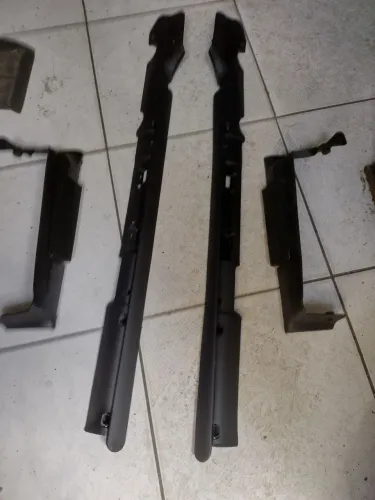 Conjunto de Soleiras do Corsa Gsi 