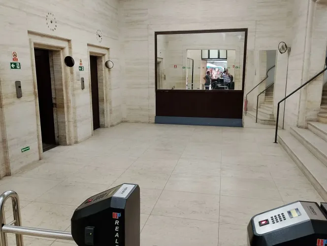 Sala comercial na Rua Barão de Itapetininga, 93 - Sala 101 180 m²