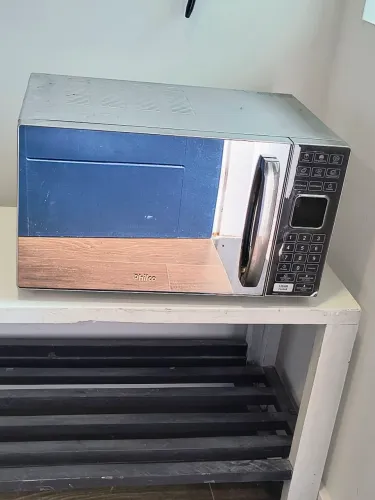 Micro-ondas Philco espelhado 25l