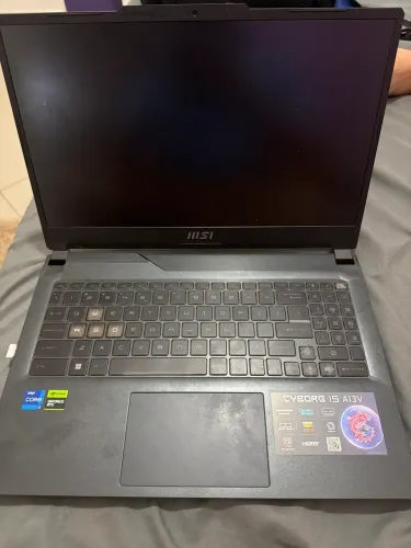 MSI Cyborg 15 A13V