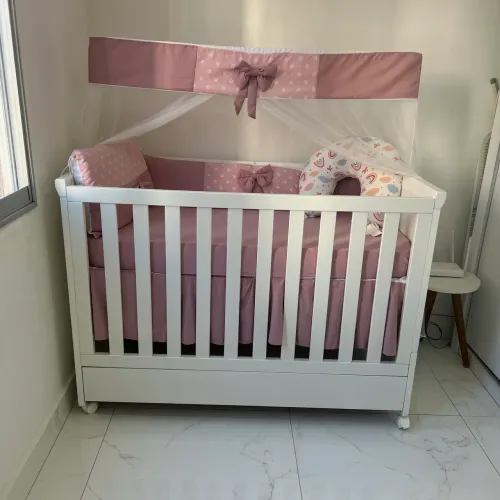 Berço Infantil Branco com Colchão - Excelente Estado