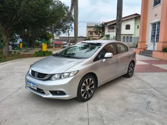 Honda Civic Sedan LXR 2.0 Flexone 16V Aut. 4P 2016