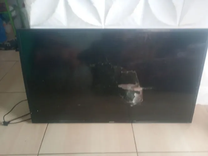 Tv Samsung 43 polegadas