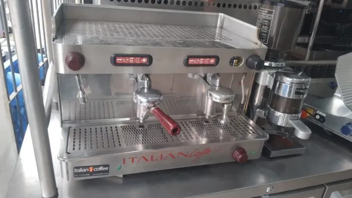 Maquina de cafe italiana italina coffee
