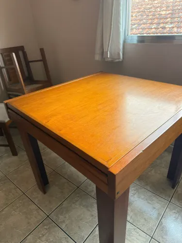 Mesa de Jantar de Madeira Maciça Extencivél- Excelente Estado