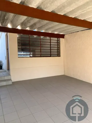 Ótima Oportunidade! Sobrado para Locação na Avenida Bandeirantes!