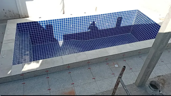 Piscinas reformas e construção 