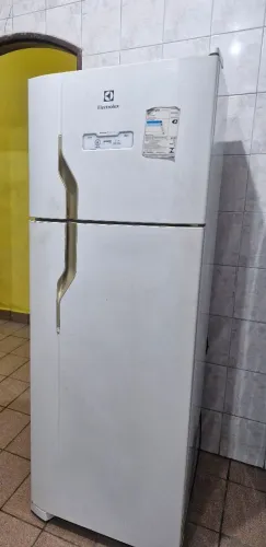 Geladeira Dúplex Electrolux