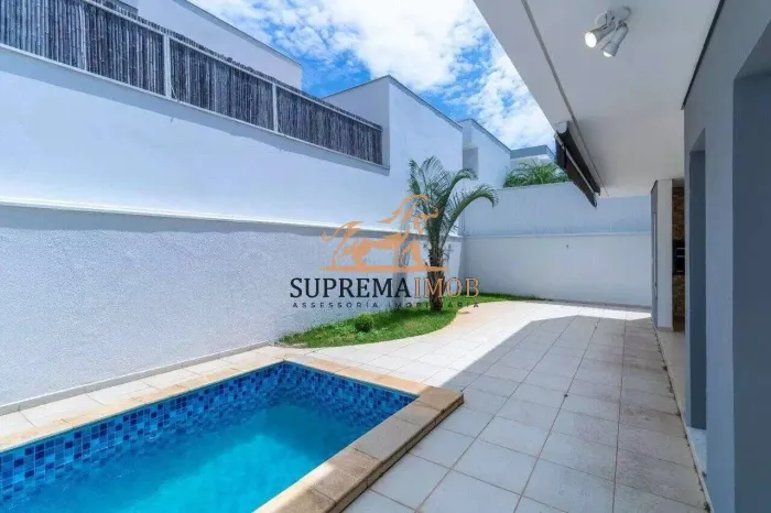 Casa com piscina com 3 suítes, Condomínio Mont Blanc- R$1.800.000,00