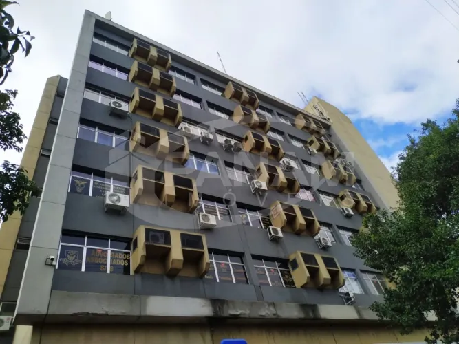 Sala no Satrandi Junto ao Banco ITAÚ